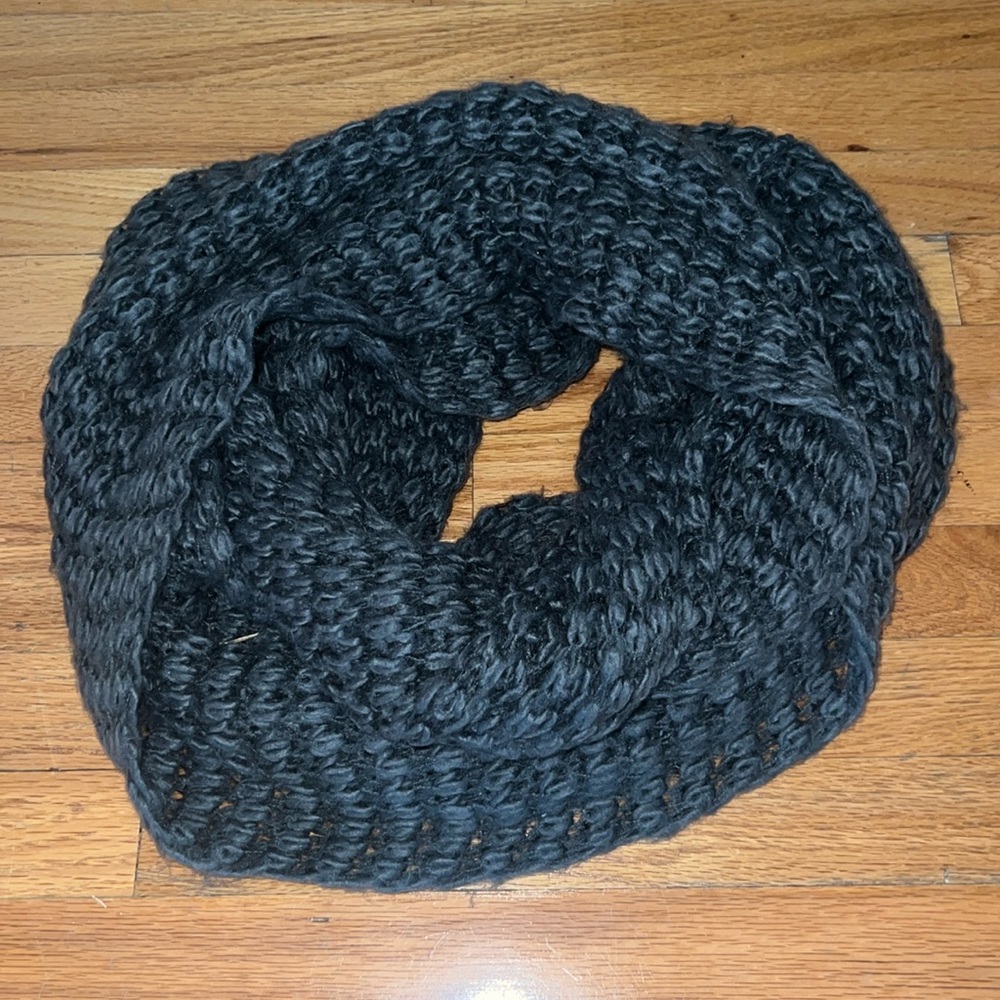 Paula Bianco Scarf